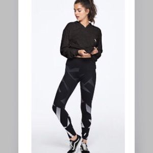 Victoria Secret Graphic leggings